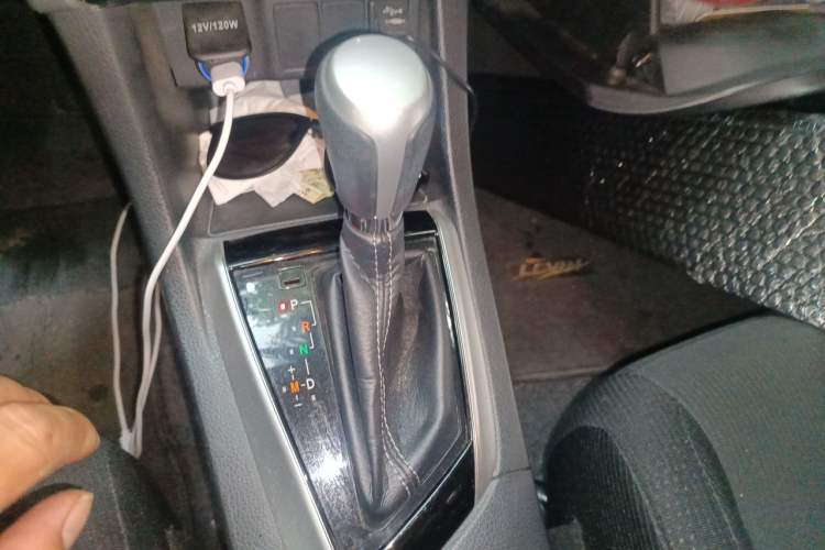 Used Toyota Levin 2017 Revised 185T CVT Elite Edition China V Standard Gear Lever