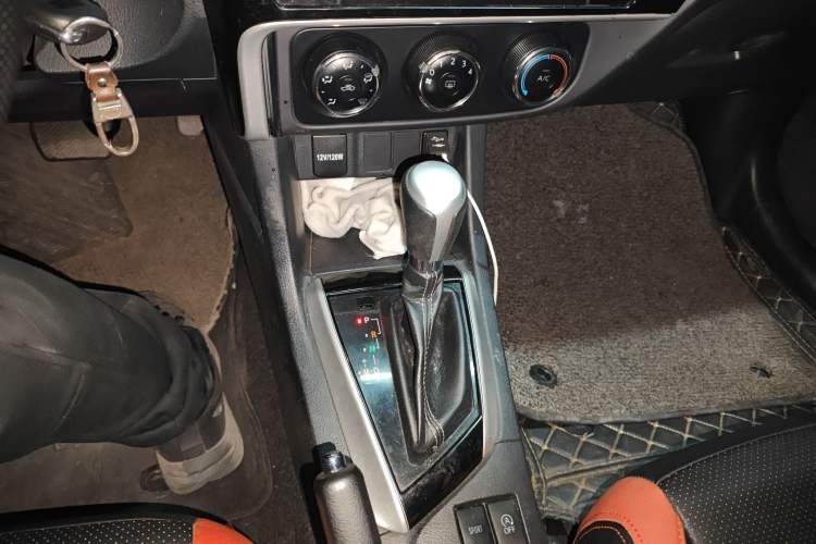 Used Toyota Levin 2017 Revised 185T CVT Elite Edition China V Standard Gear Lever