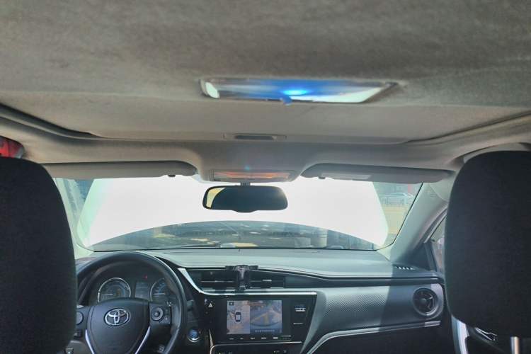 Used Toyota Levin 2017 Revised Dual-Engine 1.8H GS E-CVT Elite Sunroof Version China V Standard Headliner