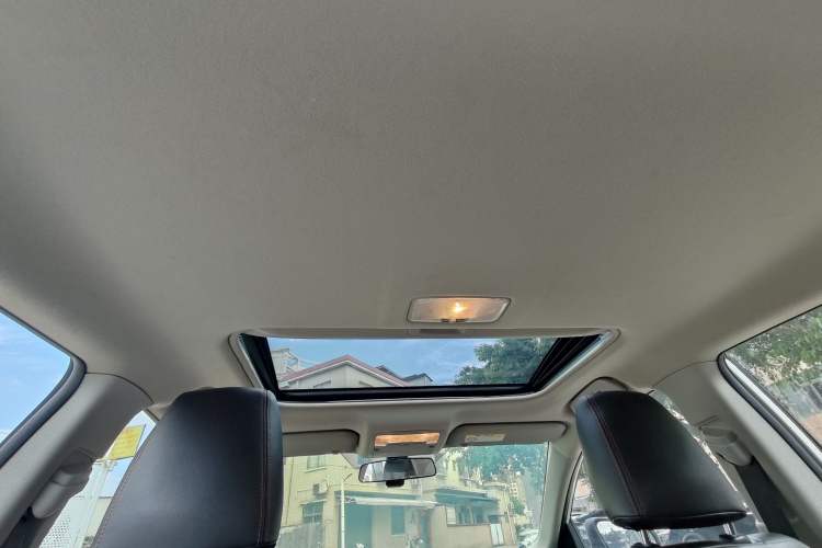 Used Toyota Levin 2017 Revised Version 185T CVT Elite Edition China VI Standard Headliner