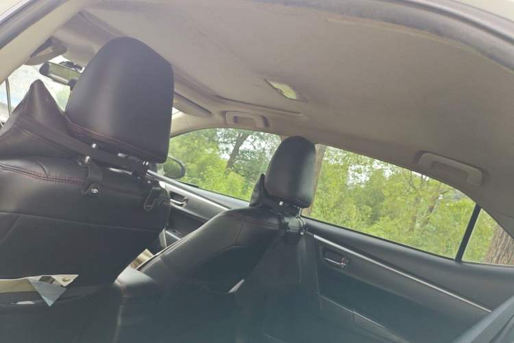 Used Toyota Levin 2017 Revised Dual-Engine 1.8H GS E-CVT Elite Sunroof Version China V Standard Headliner