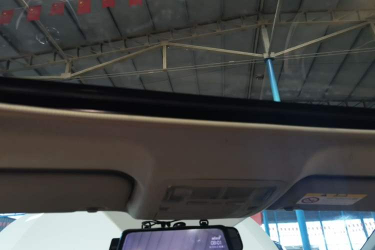Used Toyota Levin 2017 Revised Version 185T CVT Elite Edition China VI Standard Headliner
