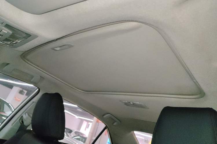 Used Toyota Levin 2017 Revised 185T CVT Elite Edition China V Standard Headliner