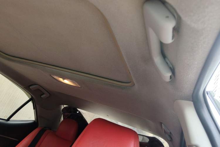 Used Toyota Levin 2017 Revised Dual-Engine 1.8H GS E-CVT Elite Sunroof Version China V Standard Headliner