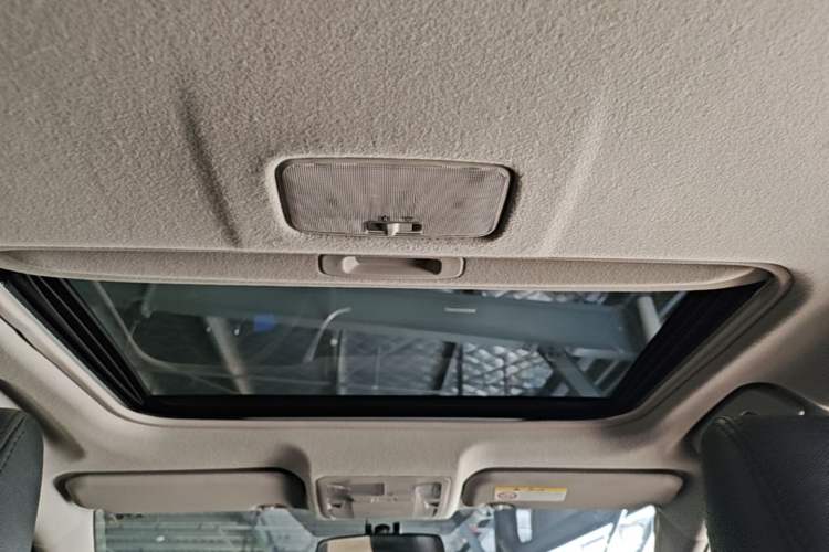 Used Toyota Levin 2017 Revised 185T CVT Elite Edition China V Standard Headliner