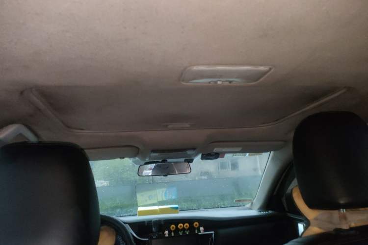 Used Toyota Levin 2017 Revised Dual-Engine 1.8H GS E-CVT Elite Sunroof Version China V Standard Headliner