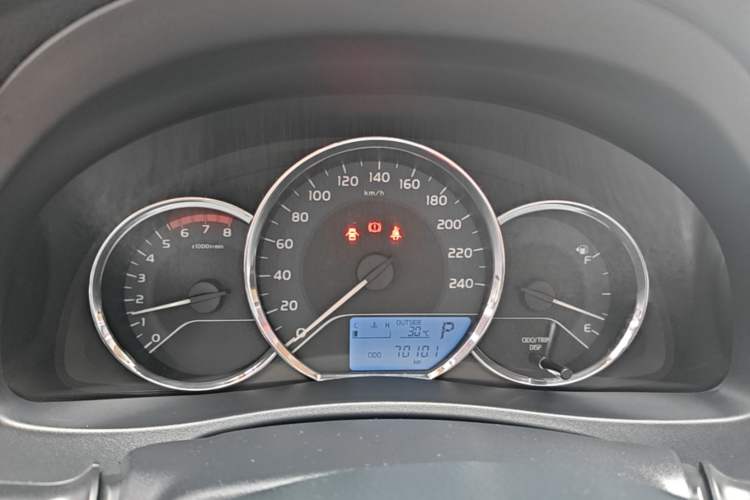 Used Toyota Levin 2017 Revised 185T CVT Elite Edition China V Standard Instrument Cluster