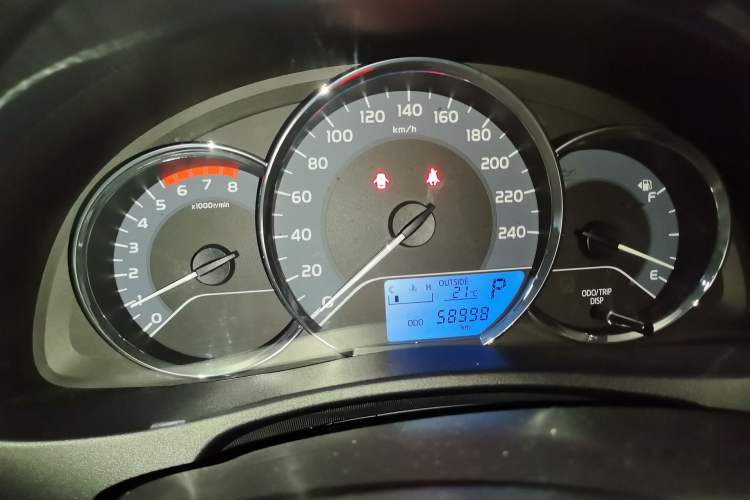 Used Toyota Levin 2017 Revised 185T CVT Elite Edition China V Standard Instrument Cluster