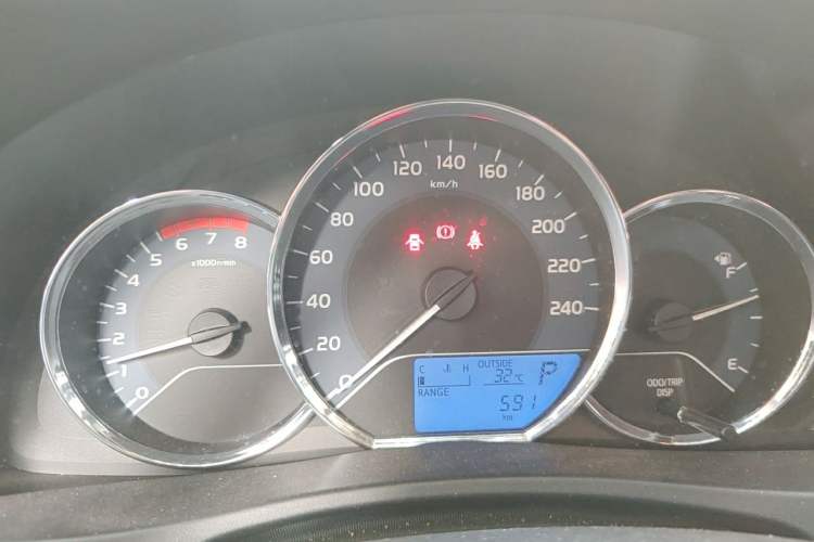 Used Toyota Levin 2017 Revised 185T CVT Elite Edition China V Standard Instrument Cluster