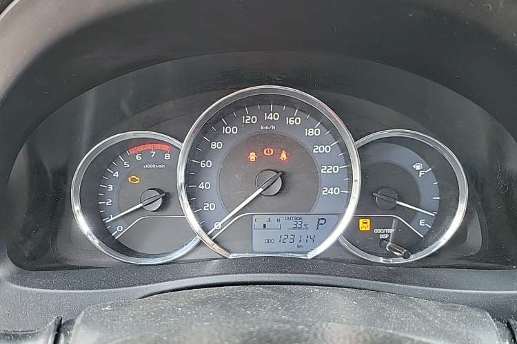 Used Toyota Levin 2017 Revised 185T CVT Elite Edition China V Standard Instrument Cluster