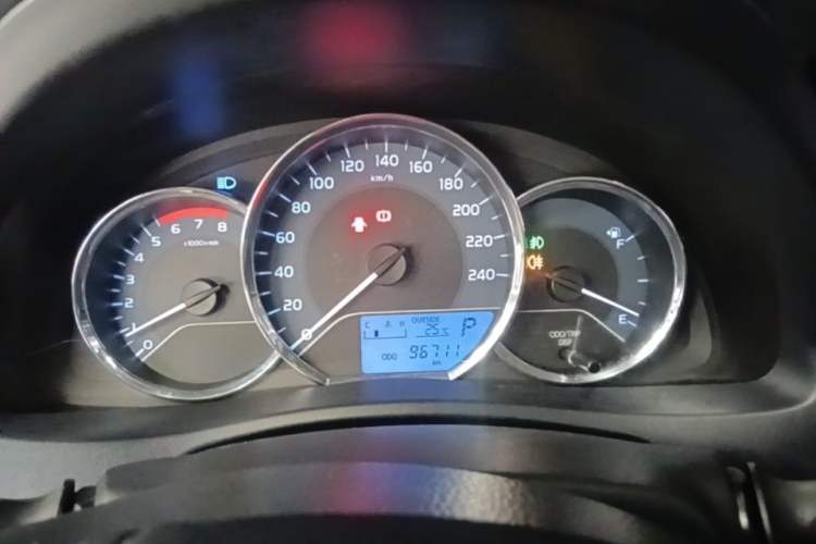 Used Toyota Levin 2017 Revised 185T CVT Elite Edition China V Standard Instrument Cluster