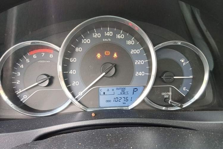 Used Toyota Levin 2017 Revised Version 185T CVT Elite Edition China VI Standard Instrument Cluster