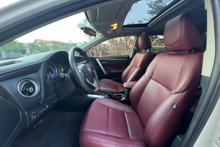 Used Toyota Levin 2017 Revised 185T CVT Elite Edition China V Standard Interior 1