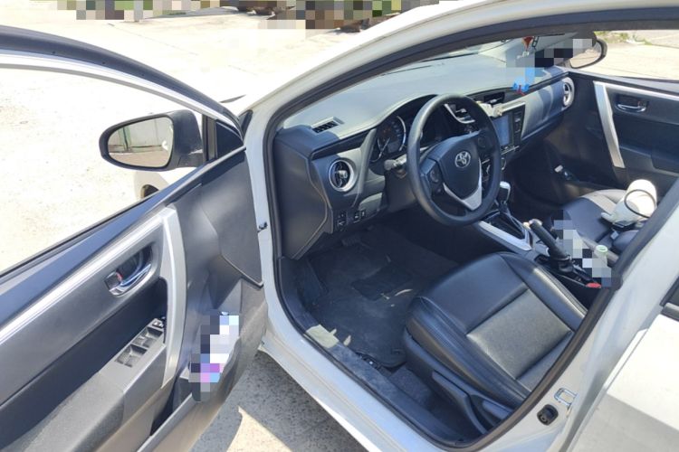 Used Toyota Levin 2017 Revised 185T CVT Elite Edition China V Standard Interior 3