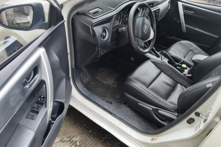 Used Toyota Levin 2017 Revised 185T CVT Elite Edition China V Standard Interior 3