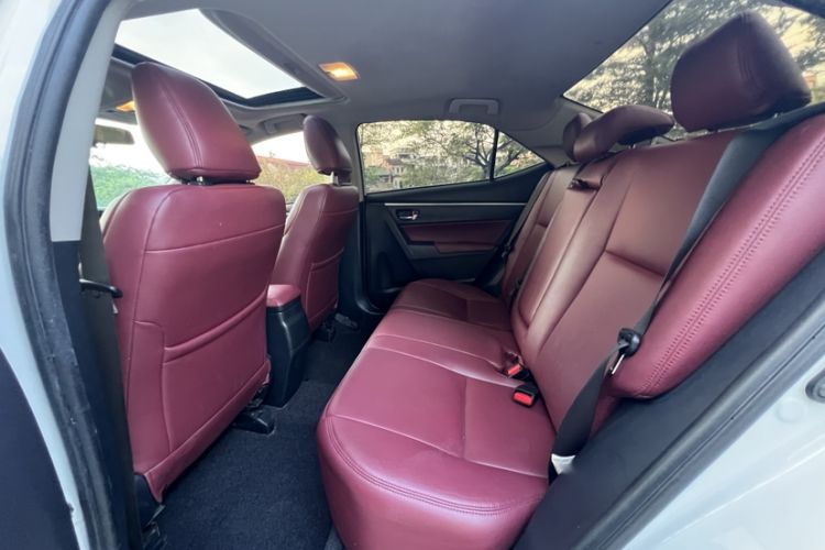 Used Toyota Levin 2017 Revised 185T CVT Elite Edition China V Standard Interior 3