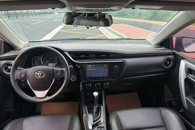 Used Toyota Levin 2017 Revised 185T CVT Leading Edition China V Standard Interior 4