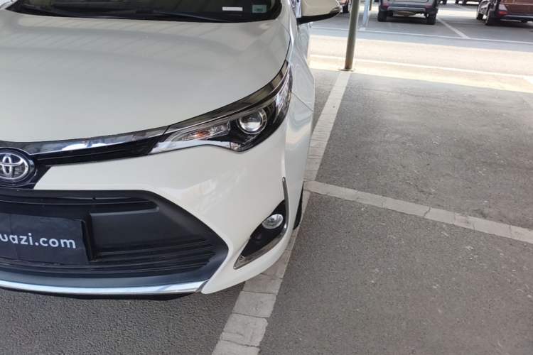 Used Toyota Levin 2017 Revised Version 185T CVT New Sharp Edition China V Standard Left Front Headlight