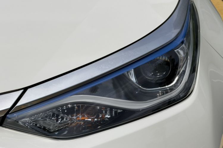 Used Toyota Levin 2017 Revised Dual-Engine 1.8H GS E-CVT Elite Sunroof Version China V Standard Left Front Headlight