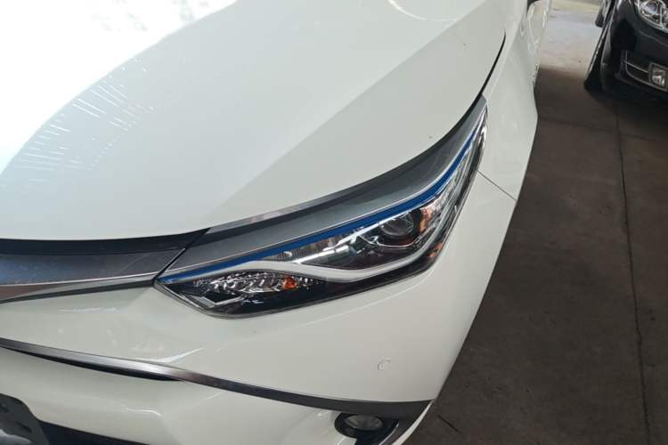 Used Toyota Levin 2017 Revised Dual-Engine 1.8H GS E-CVT Elite Sunroof Version China V Standard Left Front Headlight
