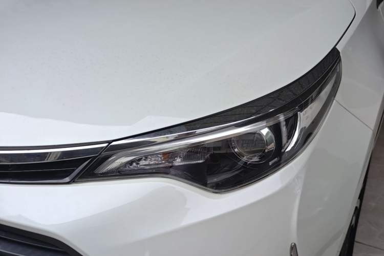 Used Toyota Levin 2017 Revised Version 185T CVT New Sharp Edition China V Standard Left Front Headlight