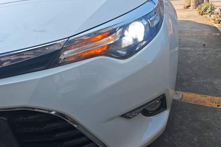Used Toyota Levin 2017 1.2T V CVT Luxury Edition Left Front Headlight
