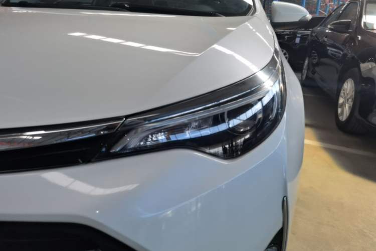 Used Toyota Levin 2017 Revised Version 185T CVT Elite Edition China VI Standard Left Front Headlight
