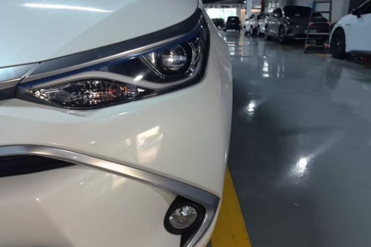 Used Toyota Levin 2017 Revised Dual-Engine 1.8H GS E-CVT Elite Sunroof Version China V Standard Left Front Headlight