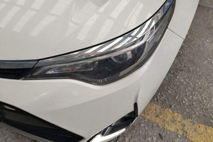 Used Toyota Levin 2017 Revised Version 185T CVT Elite Edition China VI Standard Left Front Headlight