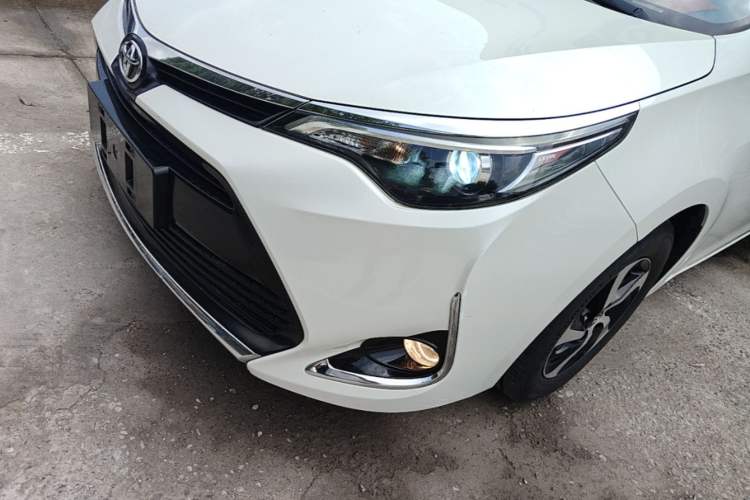 Used Toyota Levin 2017 Revised 185T CVT Elite Edition China V Standard Left Front Headlight