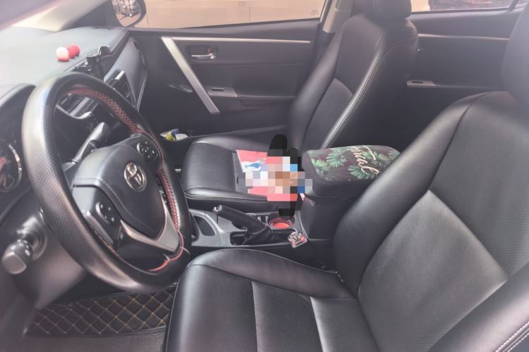 Used Toyota Levin 2017 Revised Dual-Engine 1.8H GS E-CVT Elite Sunroof Version China V Standard Left Front Seat