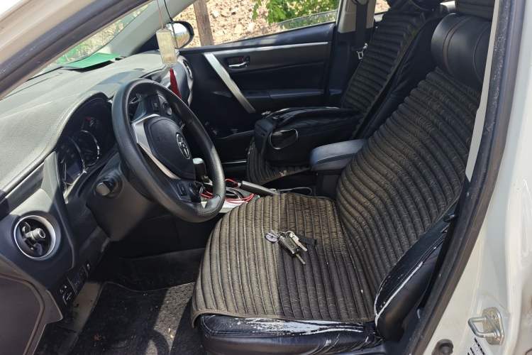 Used Toyota Levin 2017 Revised 185T CVT Elite Edition China V Standard Left Front Seat