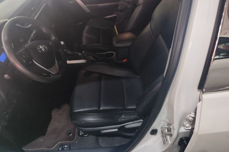 Used Toyota Levin 2017 Revised 185T CVT Elite Edition China V Standard Left Front Seat