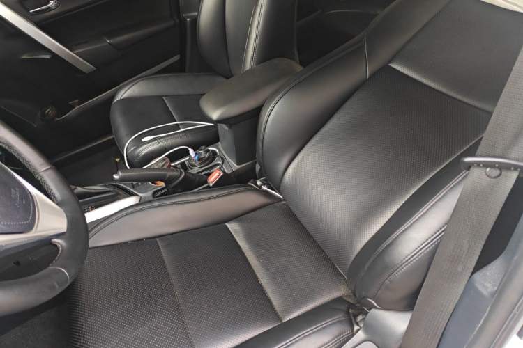 Used Toyota Levin 2017 Revised 185T CVT Elite Edition China V Standard Left Front Seat