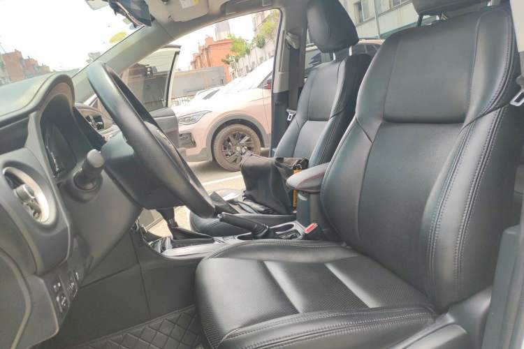 Used Toyota Levin 2017 Revised 185T CVT Elite Edition China V Standard Left Front Seat