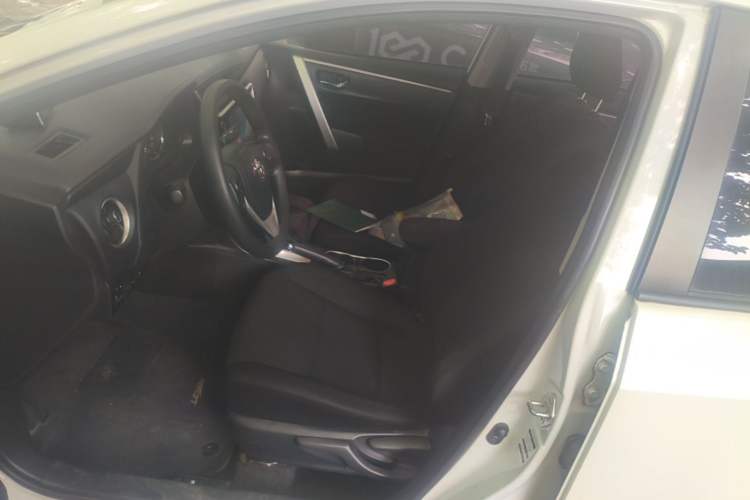 Used Toyota Levin 2017 Revised 185T CVT Elite Edition China V Standard Left Front Seat