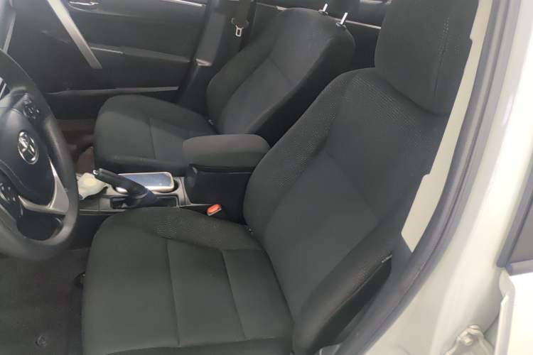 Used Toyota Levin 2017 Revised Dual-Engine 1.8H GS E-CVT Elite Sunroof Version China V Standard Left Front Seat