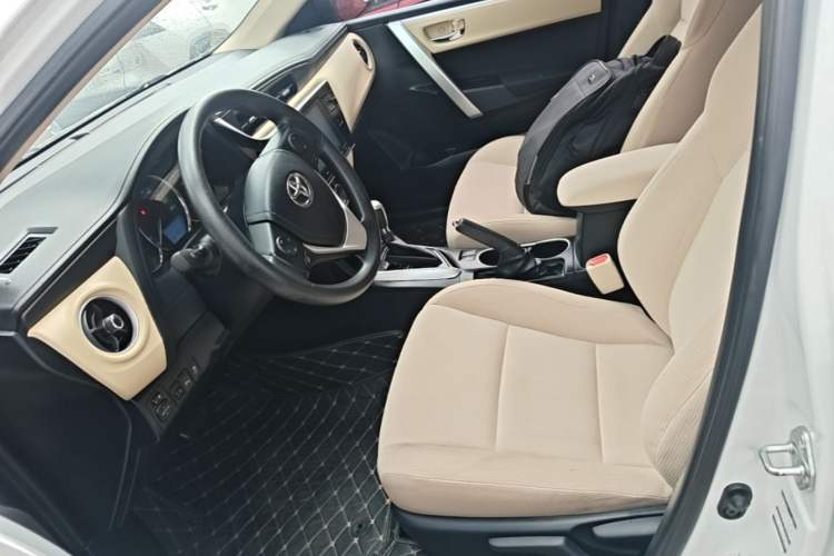 Used Toyota Levin 2017 Revised 185T CVT Elite Edition China V Standard Left Front Seat