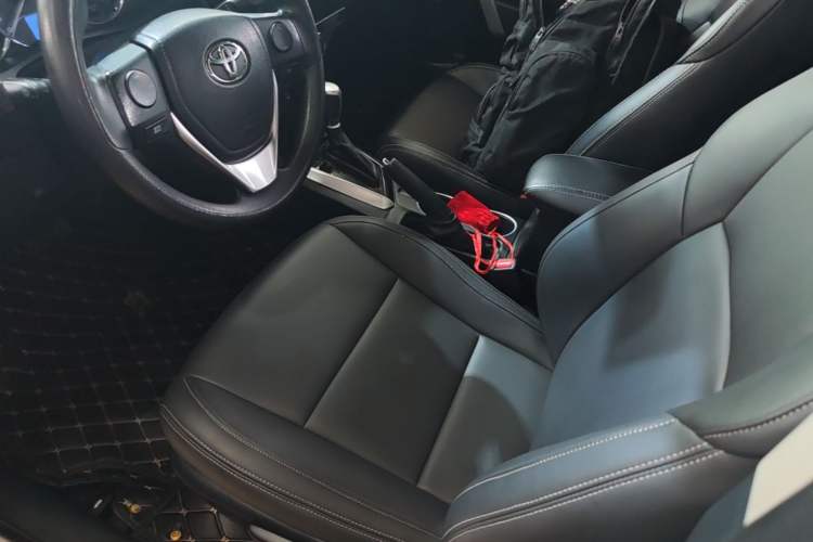 Used Toyota Levin 2017 Revised Version 185T CVT Elite Edition China VI Standard Left Front Seat