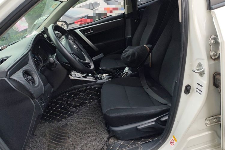 Used Toyota Levin 2017 Revised Dual-Engine 1.8H GS E-CVT Elite Sunroof Version China V Standard Left Front Seat