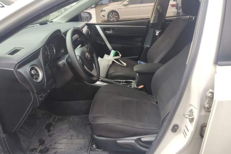 Used Toyota Levin 2017 Revised 185T CVT Elite Edition China V Standard Left Front Seat