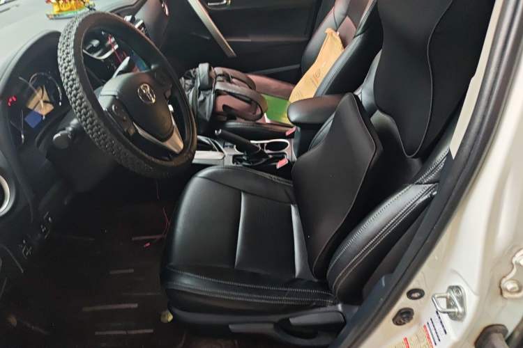 Used Toyota Levin 2017 Revised 185T CVT Elite Edition China V Standard Left Front Seat