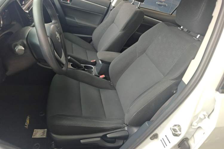 Used Toyota Levin 2017 Revised Version 185T CVT New Sharp Edition China V Standard Left Front Seat