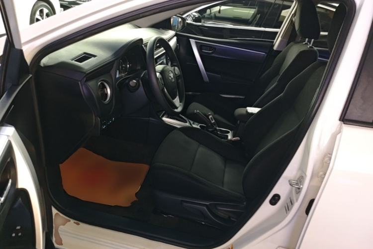 Used Toyota Levin 2017 Revised 185T CVT Elite Edition China V Standard Left Front Seat