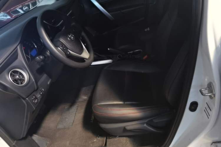 Used Toyota Levin 2017 Revised Version 185T CVT Elite Edition China VI Standard Left Front Seat