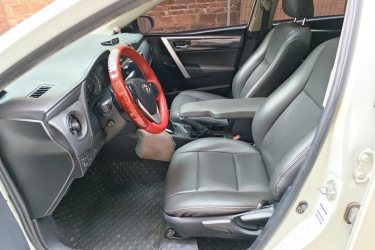 Used Toyota Levin 2017 Revised Dual-Engine 1.8H GS E-CVT Elite Sunroof Version China V Standard Left Front Seat