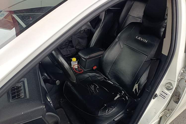 Used Toyota Levin 2017 Revised 185T CVT Elite Edition China V Standard Left Front Seat