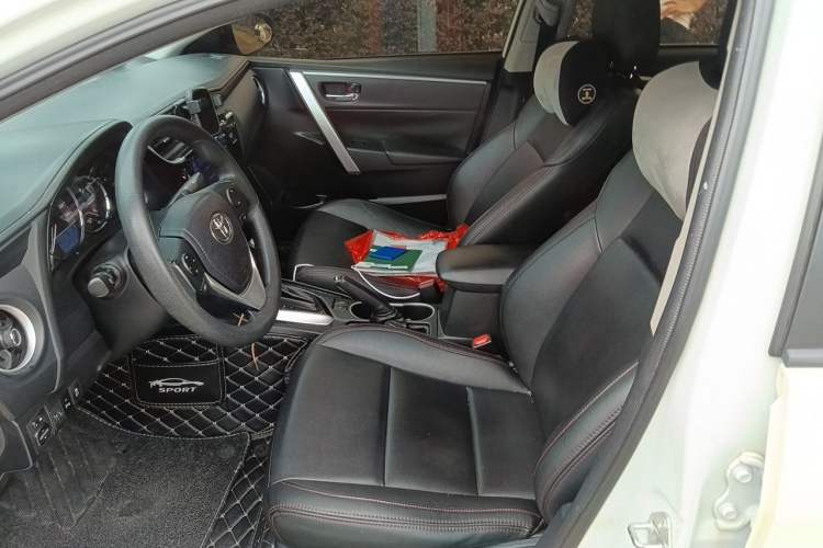Used Toyota Levin 2017 Revised Version 185T CVT Elite Edition China VI Standard Left Front Seat