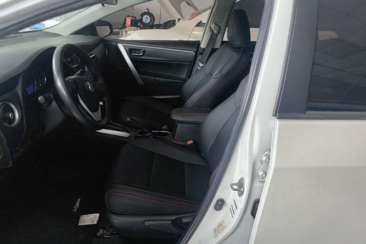 Used Toyota Levin 2017 Revised 185T CVT Elite Edition China V Standard Left Front Seat