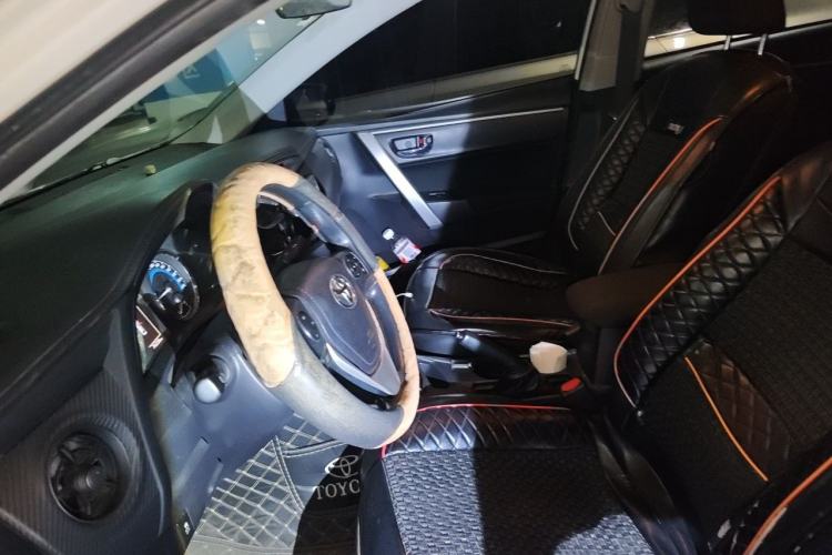 Used Toyota Levin 2017 Revised Dual-Engine 1.8H GS E-CVT Elite Sunroof Version China V Standard Left Front Seat